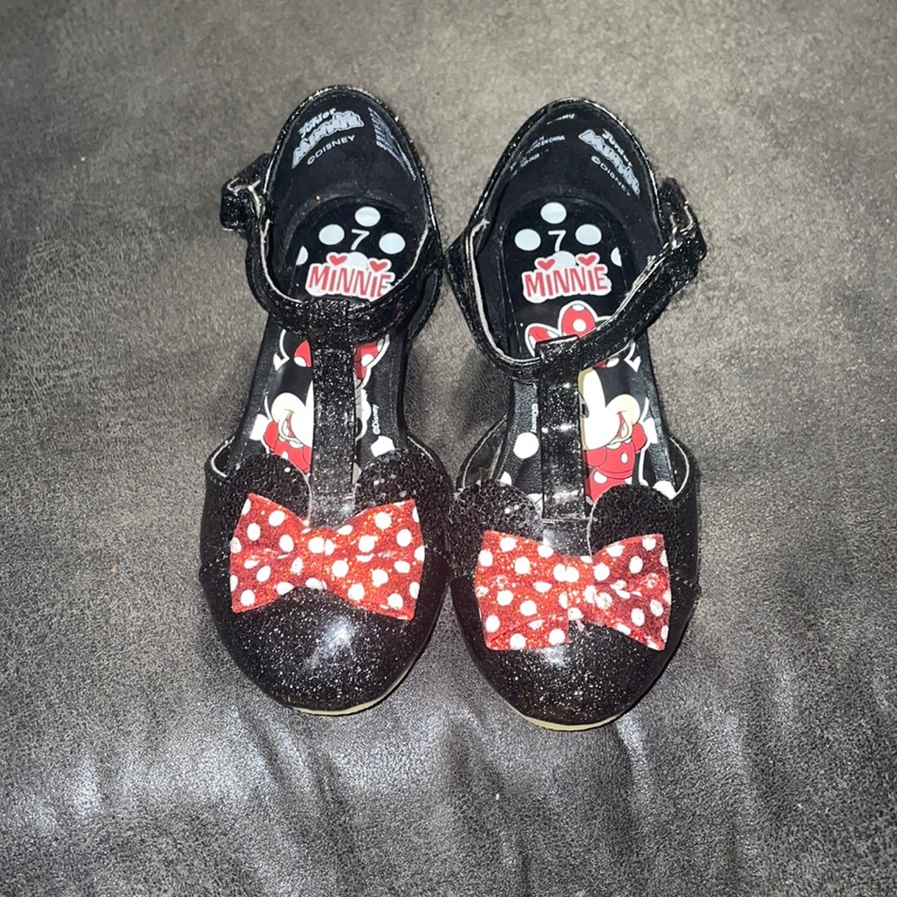 NWOT Minnie Mouse Heel Pump dress shoes